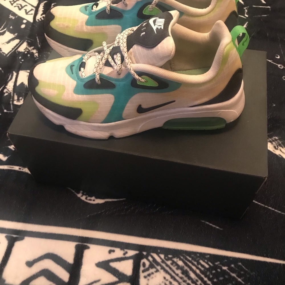 Nike for boys, size 5. Worn twice.